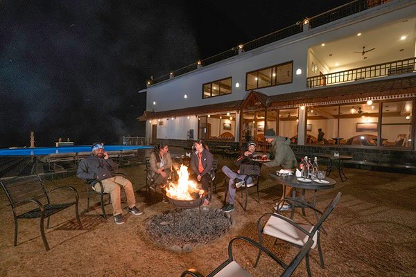 luxury resorts for winter vacation package