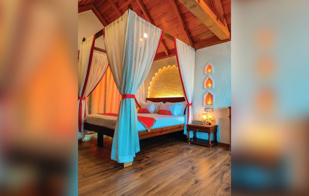 Tribhuja Luxury Suites in Uttarakhand (6)