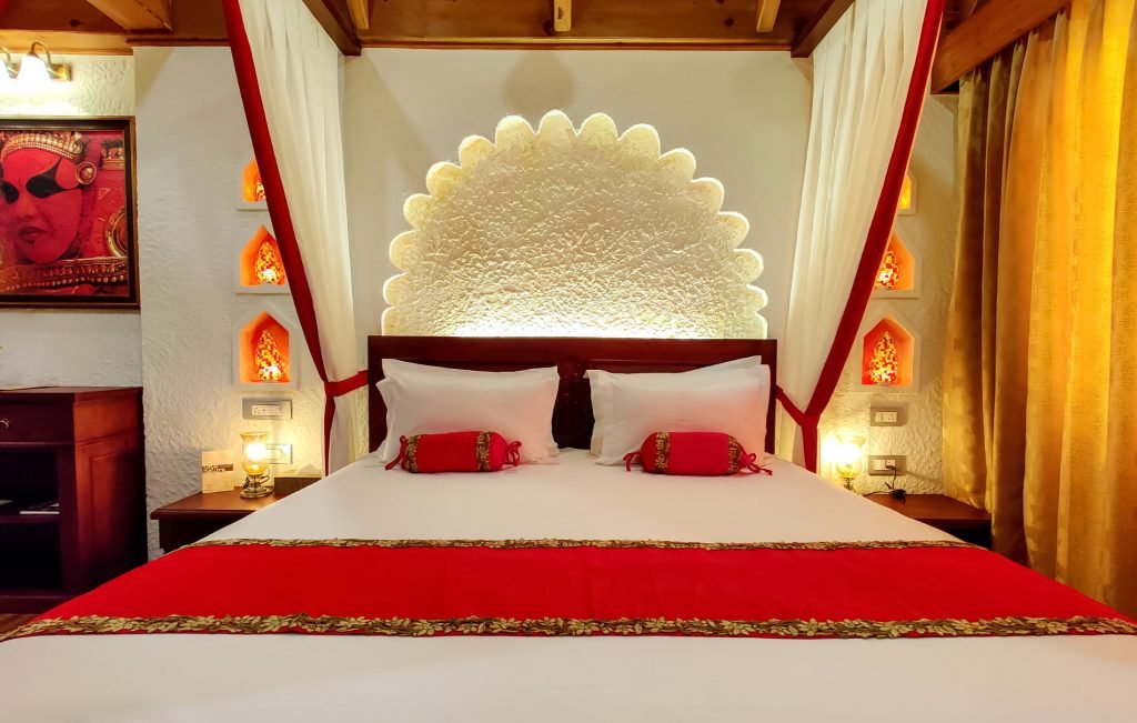 Tribhuja Luxury Suites in Uttarakhand (9)