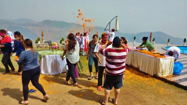 holi celebration in jim corbett